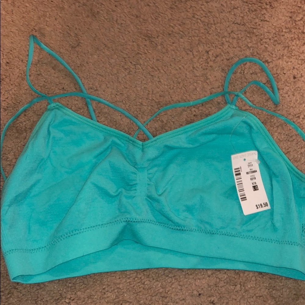 NWT sports bra